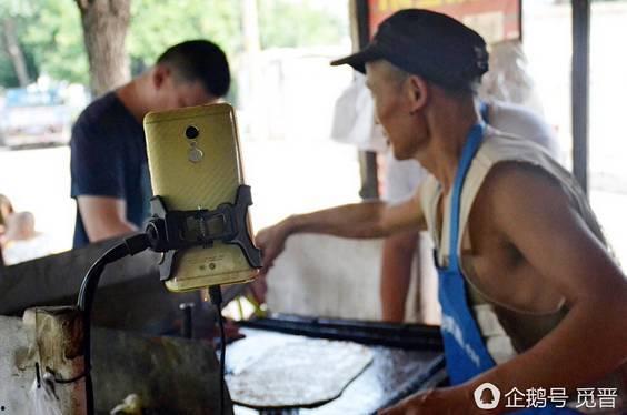 关于网红大叔的爆料视频,爆料视频曝光惊人内幕